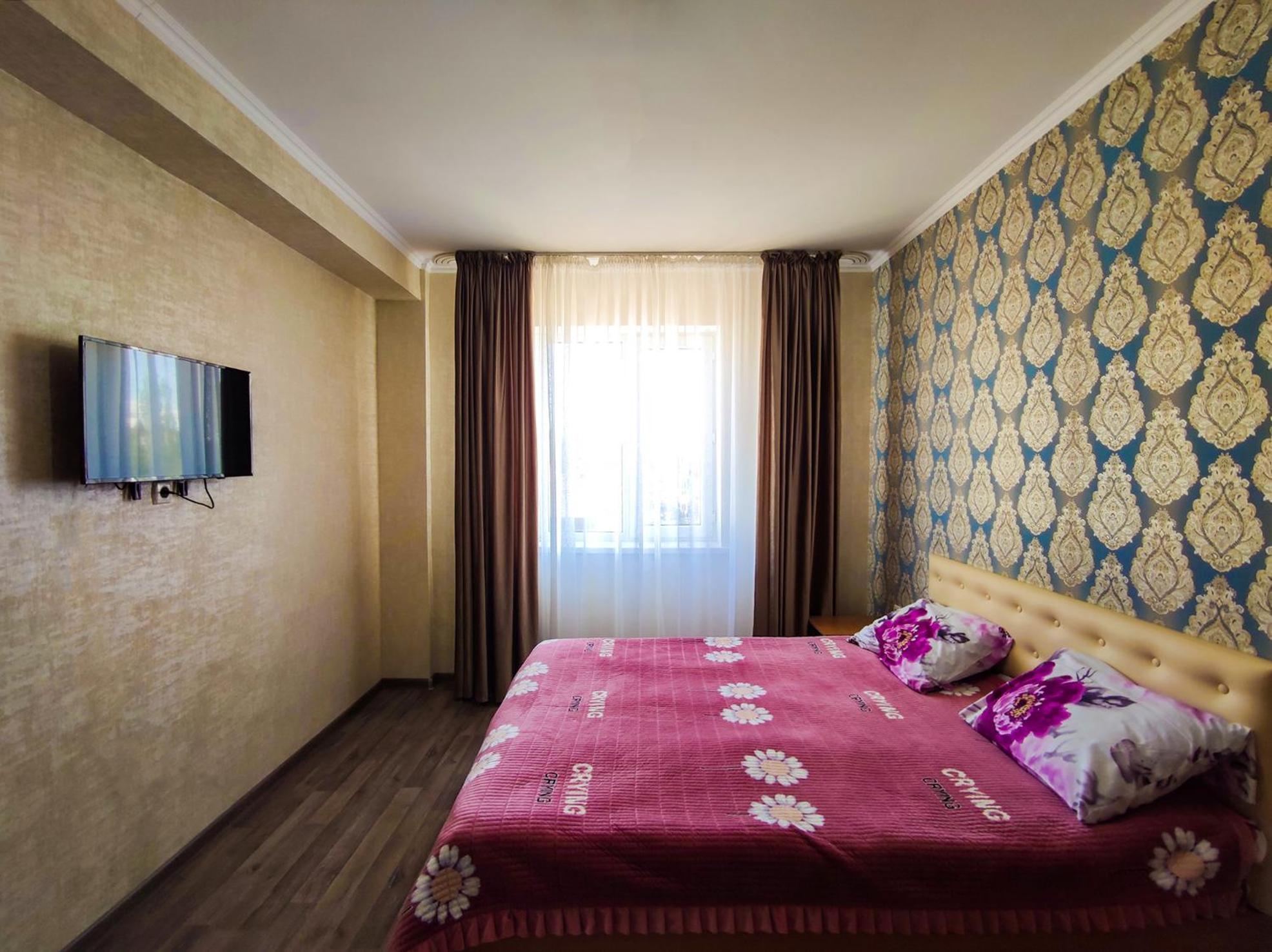 Hotel Адилет Cholpon-Ata Exterior foto